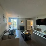 Incredible Two Bedroom Hollywood Apartments Free Parking