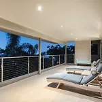 6Mil 5Br Sunset Strip Villa Jetliner Oasis