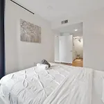 Le Reve , 5 Min To The Beach Luxury Condo