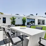 Vista Modern