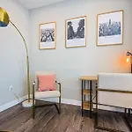 Spacious 3Bd 3Ba With Iconic Hollywood Sign Views From Balcony & Roofdeck!