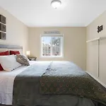 1 Bd Guest House In La Perfect For Long Term Stay
