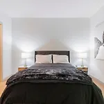 2Br Hollywood Modern Luxury Retreat Elc