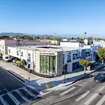 Lyfe Inn & Suites By Aga - Beverly Hills