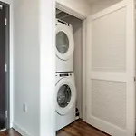 Beautiful 1Br Apt In Hollywood W Pool And Parking
