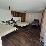 Los Angeles 3 Bedroom Charmer Large Guest House