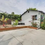 Pet-Friendly San Pedro Studio About 3 Mi To The Ocean!