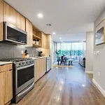 Trendy & Comfy 4Bdr Townhouse In Hollywood