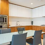 Level Downtown La South Olive