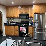 Room Walkable To Ucla