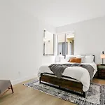 Splendid 2Br, 2Ba Apt 12 Min Walk To Sm Pier!