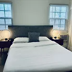 Modern, 1 Bed Condo, Downtown Century City