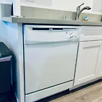 Modern, 1 Bed Condo, Downtown Century City