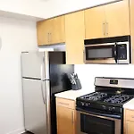 Lovely 2 Bedroom 2 Bath In Santa Monica