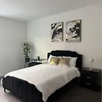 Apartment In Los Angeles