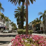 Hollywood Chic Studio With Free Parking