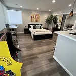 Multiview Manor
