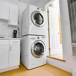 Cozy Private Studio In Granada Hills Near Csun, Universal