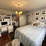 Stay In Beverly Hills -Room For 1 Female -Walk To Shopping And Restaurants