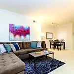 Stylish And Spacious 2 Bedroom Central Location