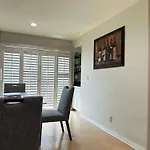 1 Bd Condominium Near Sunset Blvd Los Angeles