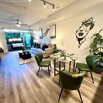 Luxury Open Bd W Pool, Parking, & Wd 133