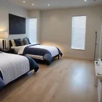 Stayspro - Hollywood Homes Minutes To Everything Spacious And Free Parking