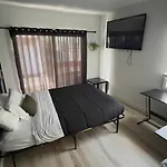 2Br Lit And Spacious In The Heart Of Hollywood