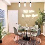2 Bd 2 Ba In The Heart Of Encino 104