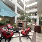 2 Bd 2 Ba In The Heart Of Encino 104