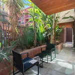 Hollywood 2 Bedroom Condo La Na