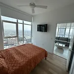 2Br Panoramic City Views!
