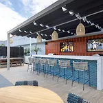 Blueground Long Beach Pool Gym Nr Groceries Lax-1256