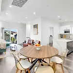 Fresh & New Downtown La Condo!