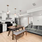 Charming Urban Retreat Near Usc In La- Private Room With Share Living Room With Kitchen