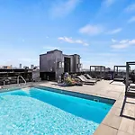 Cool Apartment In West Hollywood