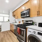 Amazing Studio In Sm Promenade! Free Parking!