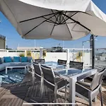 Iconic Heart Of Dtla Loft With Rooftop Pool Jacuzzi Gym