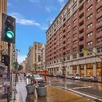 Iconic Heart Of Dtla Loft With Rooftop Pool Jacuzzi Gym