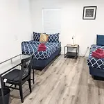 Modern 3Br Home In Mid-City