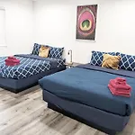 Modern 3Br Home In Mid-City