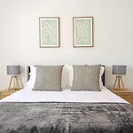 Stylish & Spacious 2Bdr & 2Bth In Santa Monica