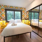 Cozy Apartment 2Br Sleeps 6
