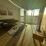 Exquisite Luxury Living In Central Los Angeles