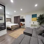 Guest Suite Near La Cienega Park Beverly Hills
