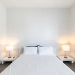 2Br Luxury Oasis Stay Hollywood Av