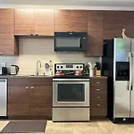 Exclusive Suites In Mdr-Venice With Pool, Gym & Hottub