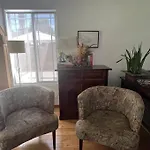 Los Angeles Serenity, A Reseda Family Home