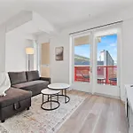 Stylish La Studio Prime Location In Wilshire Blvd
