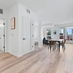 Stylish La Studio Prime Location In Wilshire Blvd